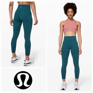 LULULEMON In Movement Tight 25" Everlux Bermuda Teal Size 4